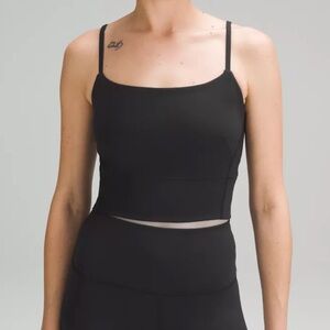 Wunder Train Strappy Tank Top
Light Support, B/C Cup. EUC Sz 8